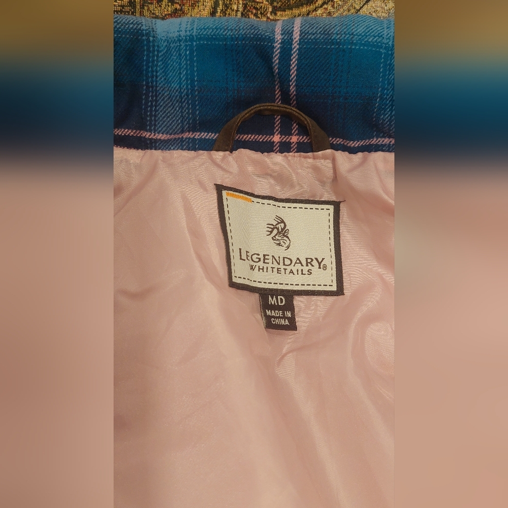 Legendary Whitetails Light Pink Vest with Yellow Toggles - Picture 7 of 9